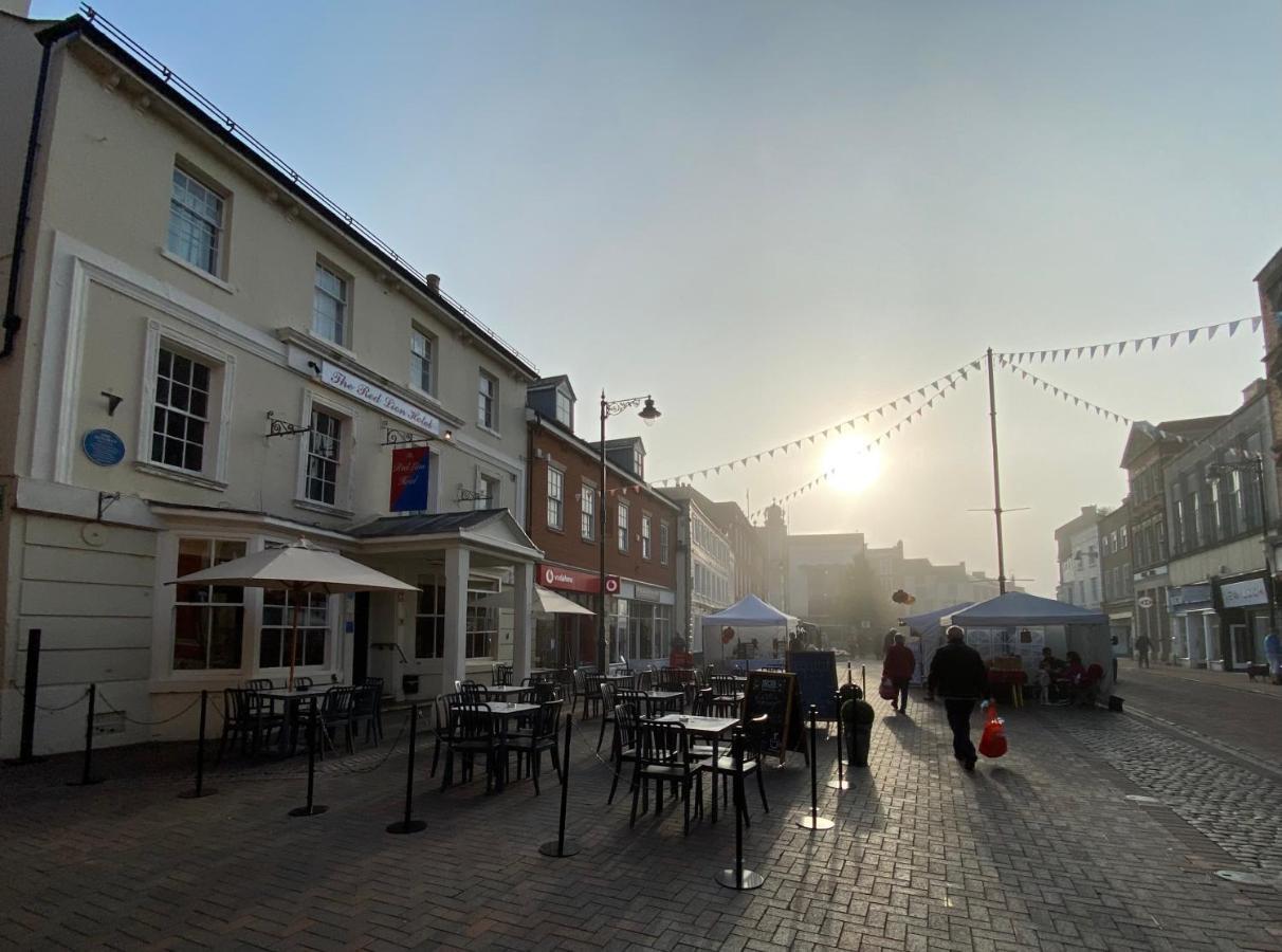 The Red Lion Hotel 3*