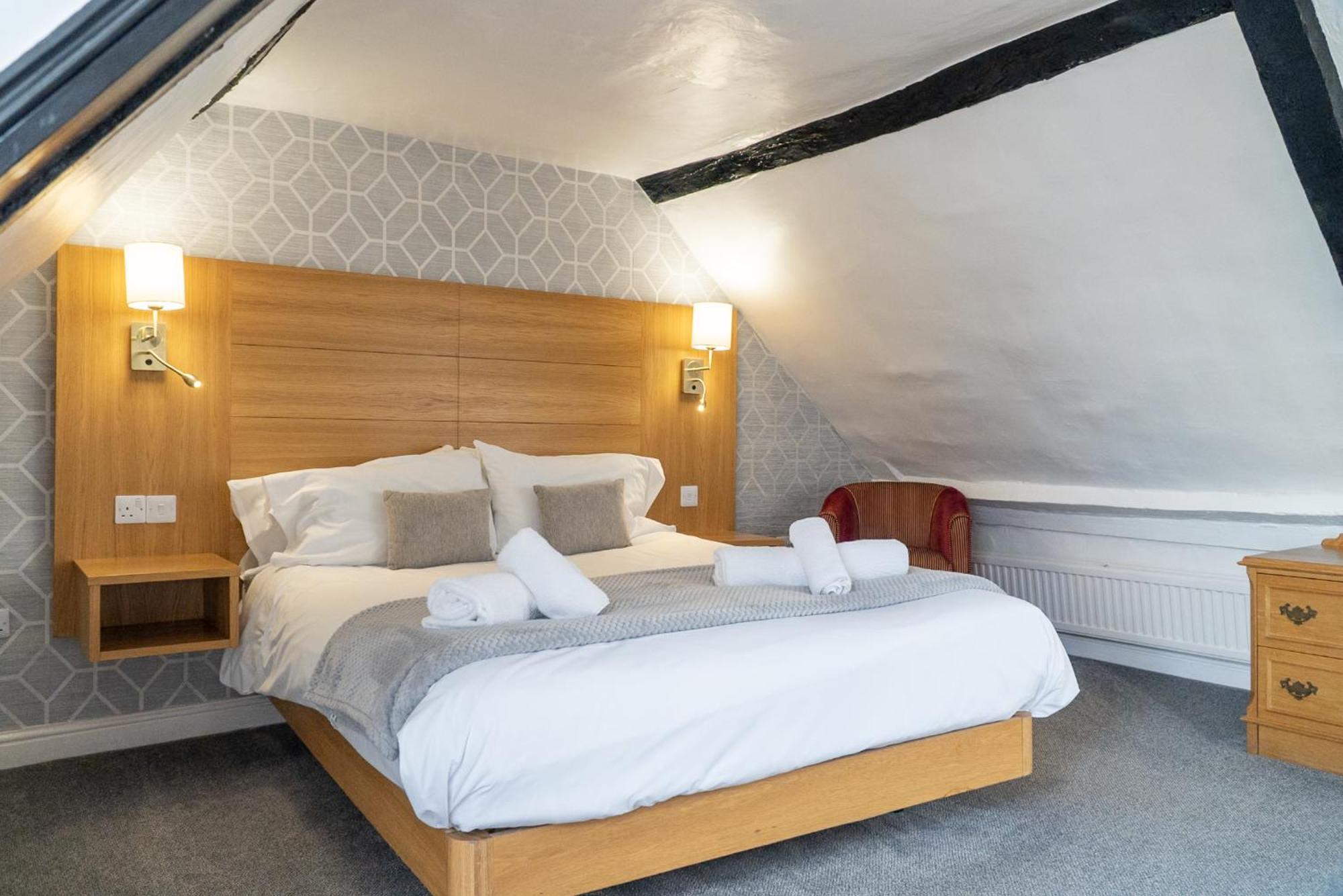 The Red Lion 3* Spalding